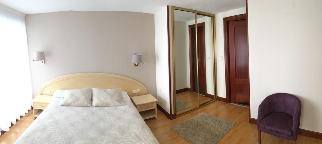 Hotel La Ronda Castro Urdiales Chambre photo